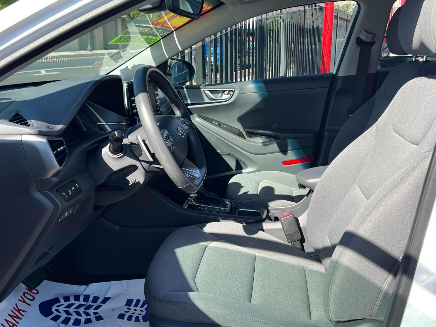 2021 WHITE /BLACK Hyundai Ioniq Plug-In Hybrid (KMHC75LD8MU) , located at 744 E Miner Ave, Stockton, CA, 95202, (209) 944-5770, 37.956863, -121.282082 - Photo#3